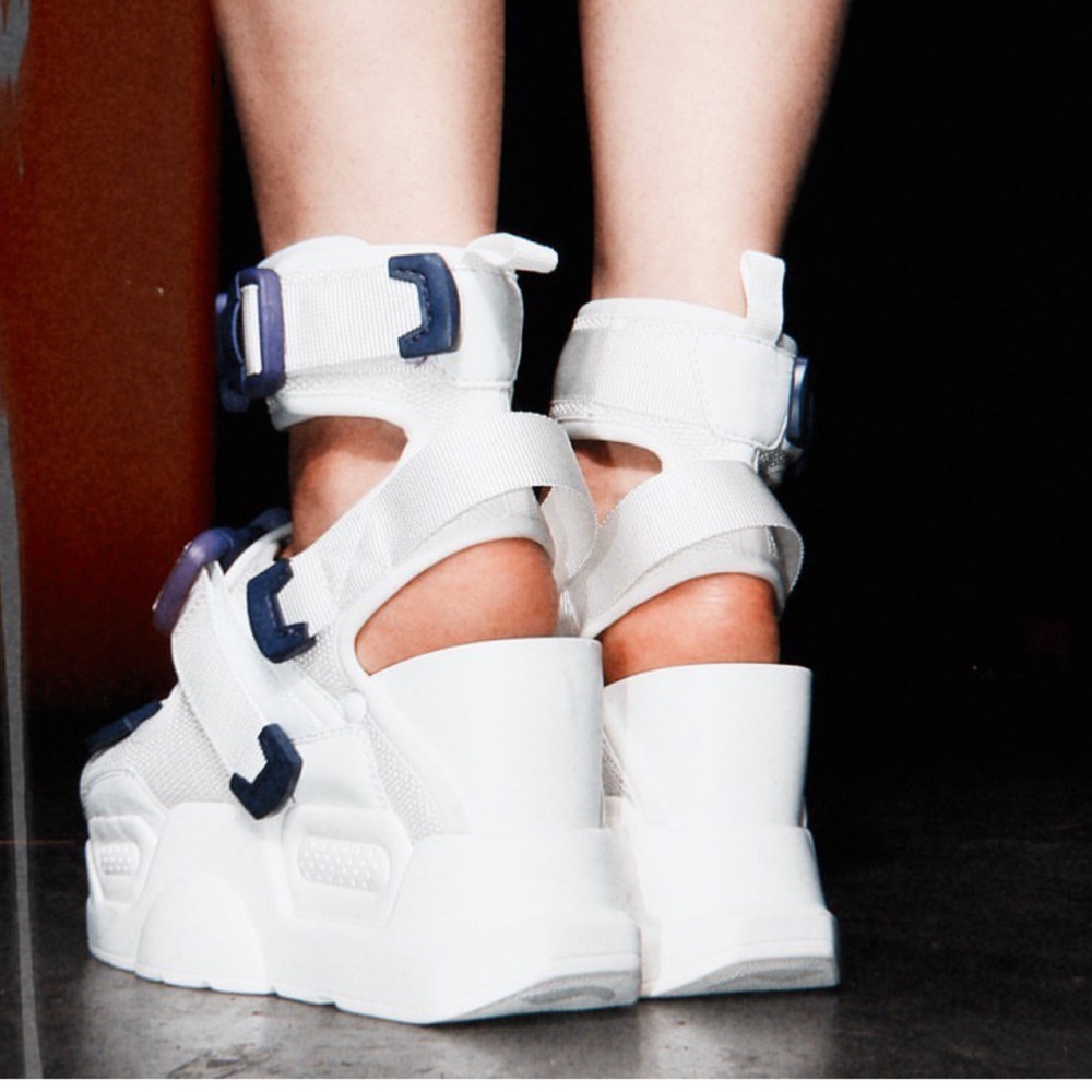 Anthony Wang white/purple platform sandal - Picture 4 of 9